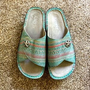 ALEGRIA Kylee Leather Printed Slide Sandals Seascape Starfish EU 39 US 9